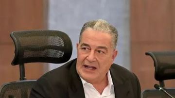 إجتماعات عاجلة لياسين منصور بالأهلي