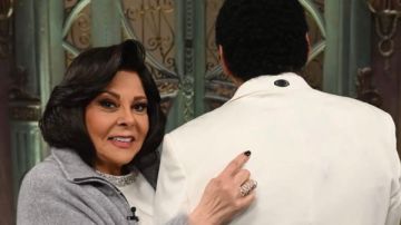 إسعاد يونس تشوق جمهورها لضيف حلقتها في صاحبة السعادة : يا تري مين 