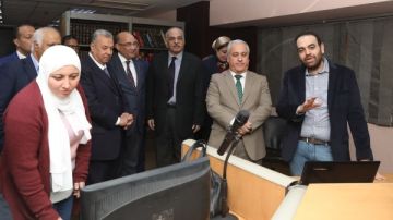 رئيس الوطنية للصحافة يشهد استعراض الموقع الإلكتروني الجديد لوكالة أنباء الشرق الأوسط رئيس الوطنية للصحافة يشهد استعراض الموقع الإلكتروني الجديد لوكالة أنباء الشرق الأوسط