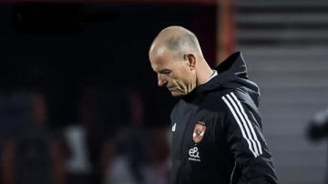 فرج عامر يفتح النار على توروب بعد خسارة الطلائع: ماذا فعلت بالأهلي؟