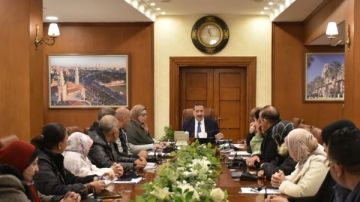 لمتابعة الخدمات للمواطنين .. محافظ بورسعيد يواصل لقاءاته مع رؤساء الأحياء وبورفؤاد صور