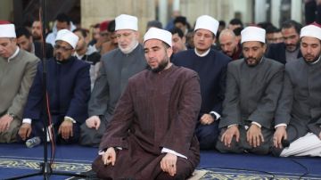 ليلة 15 رمضان.. الجامع الأزهر يستقبل آلاف المصلين لأداء صلاتي العشاء والتراويح