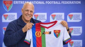 أول لقاء دولي منذ 6 سنوات.. هشام يكن يقود منتخب أريتريا أمام إسواتيني بتصفيات أمم أفريقيا أول لقاء دولي منذ 6 سنوات.. هشام يكن يقود منتخب أريتريا أمام إسواتيني بتصفيات أمم أفريقيا