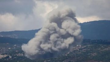 الطيران الحربي الإسرائيلي يشن غارات مكثفة على جنوب لبنان الطيران الحربي الإسرائيلي يشن غارات مكثفة على جنوب لبنان