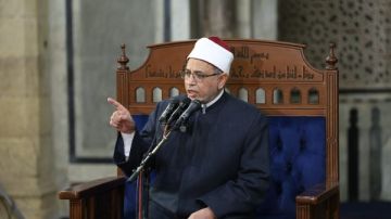 رئيس جامعة الأزهر: القرآن ملأ الدنيا نورا ويدعو لاغتنام نفحات هذه الليالي المباركة