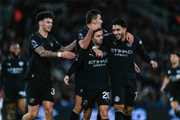 عمر مرموش يثير الجدل برد فعله بعد استبداله أمام وست هام (فيديو)