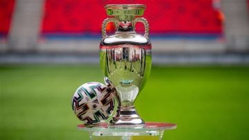 بعد حرب إيران.. يويفا يبحث مع كونميبول تحديد ملعب مباراة فيناليسيما بين الأرجنتين وإسبانيا