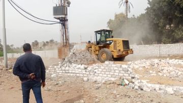 محافظ أسيوط: إزالة 37 تعديا على أراضي زراعية ومباني مخالفة