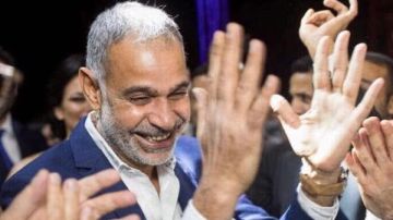 محمد البزاوي يمازح جمهوره بمنشور بعد قرار الغلق المبكر محمد البزاوي يمازح جمهوره بمنشور بعد قرار الغلق المبكر