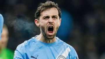 السعودية وجهه محتملة.. برناردو سيلفا يقترب من الرحيل عن مانشستر سيتي في الصيف السعودية وجهه محتملة.. برناردو سيلفا يقترب من الرحيل عن مانشستر سيتي في الصيف