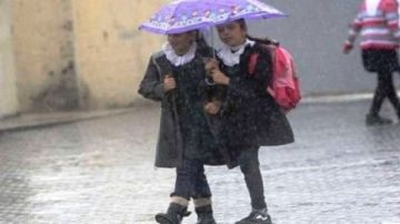 تعطيل الدراسة اليوم في مدارس الجيزة بسبب سوء الأحوال الجوية تعطيل الدراسة اليوم في مدارس الجيزة بسبب سوء الأحوال الجوية