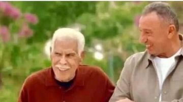 عبد العزيز مخيون: إعلان الخطيب وحسن شحاتة رسالة دفء وصلت للملايين عبد العزيز مخيون: إعلان الخطيب وحسن شحاتة رسالة دفء وصلت للملايين