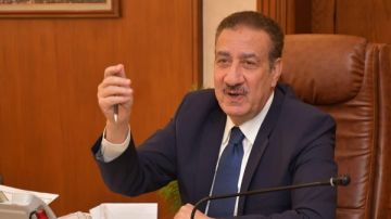 محافظ بورسعيد يؤكد على استمرار لقاءاته بالمواطنين والاستماع لمطالبهم وتلبيتها محافظ بورسعيد يؤكد على استمرار لقاءاته بالمواطنين والاستماع لمطالبهم وتلبيتها