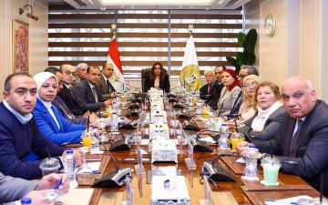 البيئة المصرية تدرس مد فترة تراخيص أنشطة المخلفات غير الخطرة وإعادة تصنيفها