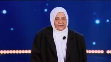 الرئيس السيسي يطلب من الدكتورة هاجر سعد الدين الجلوس خلال مشاركتها في احتفالية ليلة القدر (فيديو) الرئيس السيسي يطلب من الدكتورة هاجر سعد الدين الجلوس خلال مشاركتها في احتفالية ليلة القدر (فيديو)