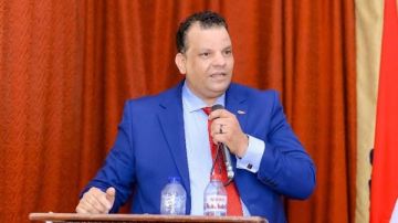 للعلوم الإنسانية .. فوز حسني النجار بجائزة جامعة كفر الشيخ التقديرية للعلوم الإنسانية .. فوز حسني النجار بجائزة جامعة كفر الشيخ التقديرية