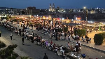 محافظ جنوب سيناء يشيد بـ إفطار مدينة الطور الجماعي ويثمن جهود المنظمين