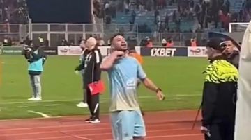 مدافع الأهلي مهدد بالإيقاف.. اعرف السبب