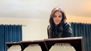 من وحي الخط العربي.. سالي مبارك تتحدث عن إكسسوارات دولة التلاوة