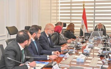 وزير الاستثمار يبحث مع شركة جنرال موتورز خططها التوسعية بمصر