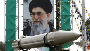 الحرس الثوري الإيراني يطلق الموجة الـ40 من الهجمات بصواريخ خيبر شكن وفتاح