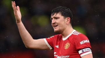 المحكمة اليونانية تحكم بحبس هاري ماجواير 15 شهرا مع إيقاف التنفيذ