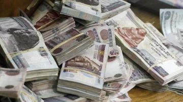 زيادة المرتبات 2026 على الأبواب .. قرارات مرتقبة ترفع الحد الأدنى والقومي للأجور يحسم جدل