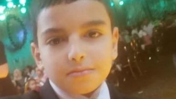 قطار يدهــ.ـس طفــ.ـلا في برديس بسوهاج