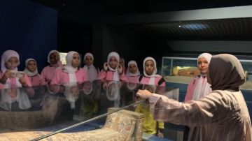 متحف السويس ينظم جوالات ارشادية احتفالا بيوم الطبيب المصري متحف السويس ينظم جوالات ارشادية احتفالا بيوم الطبيب المصري