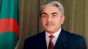 وفاة الرئيس الجزائري الأسبق اليامين زروال بعد صراع مع المرض وفاة الرئيس الجزائري الأسبق اليامين زروال بعد صراع مع المرض