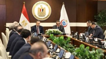 الصحة والتعليم العالي تبحثان إدراج المستشفيات الجامعية في التأمين الشامل الصحة والتعليم العالي تبحثان إدراج المستشفيات الجامعية في التأمين الشامل