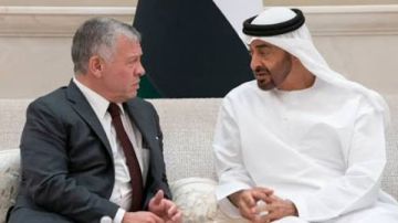 العرب لم يبدأوا الحرب.. عاهل الأردن ورئيس الإمارات يدعوان لتهدئة شاملة بالمنطقة العرب لم يبدأوا الحرب.. عاهل الأردن ورئيس الإمارات يدعوان لتهدئة شاملة بالمنطقة