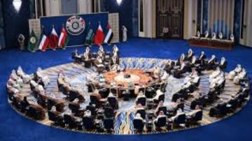 دول مجلس التعاون الخليجي تؤكد على ضرورة حل الأزمات بالتفاوض السياسي