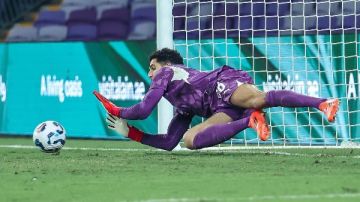 محمود أبو الدهب: مصطفى شوبير الأفضل لحراسة مرمى الأهلي.. وكامويش لا يصلح محمود أبو الدهب: مصطفى شوبير الأفضل لحراسة مرمى الأهلي.. وكامويش لا يصلح