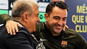 فضيحة داخل برشلونة.. تشافي يكشف الحاكم الخفي وراء رحيله