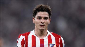 ألفاريز يرد على شائعات انتقاله إلى برشلونة بعد تألقه مع أتلتيكو مدريد