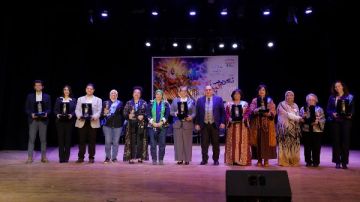 أمل عمار تشارك في احتفالية قصور الثقافة لتكريم المرأة المصرية والأم المثالية أمل عمار تشارك في احتفالية قصور الثقافة لتكريم المرأة المصرية والأم المثالية