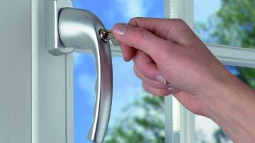  اقفل الشباك فورا .. تحذير عاجل بسبب الرياح والأمطار والرعد