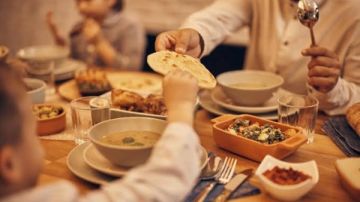 ريجيم النصف الأخير من رمضان.. خطة ذكية لخسارة الوزن قبل العيد ريجيم النصف الأخير من رمضان.. خطة ذكية لخسارة الوزن قبل العيد