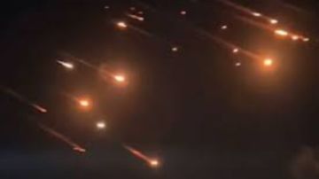 صفارات الإنذار تدوي في بئر السبع وكريات شمال إسرائيل إثر إطلاق صواريخ من إيران صفارات الإنذار تدوي في بئر السبع وكريات شمال إسرائيل إثر إطلاق صواريخ من إيران