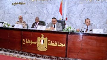 محافظ سوهاج يترأس اجتماعا لبحث الموقف التنفيذي للانتهاء من مشروعات حياة كريمة 
