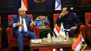 وزير الطيران في ضيافة مستقبل وطن: رفع كفاءة المطارات والخدمات أهم الأولويات