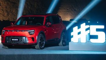 تعرف على سمارت 5 الكهربائية الجديدة ونسختها الـ BRABUS