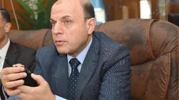 محافظ الغربية يتابع الحملة المكبرة لإزالة بؤر تجمعات القمامة بحي أول طنطا لليوم السادس على التوالي.. رفع أكثر من 1880 طن مخلفات محافظ الغربية يتابع الحملة المكبرة لإزالة بؤر تجمعات القمامة بحي أول طنطا لليوم السادس على التوالي.. رفع أكثر من 1880 طن مخلفات