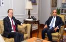 وزير الخارجية يبحث مع مسئول أوروبي تعزيز التعاون والشراكة الاستراتيجية
