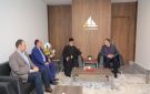 محافظ دمياط يستقبل راعى كنيسة الروم الأرثوذكس لتلقى التهنئة بعيد الفطر المبارك