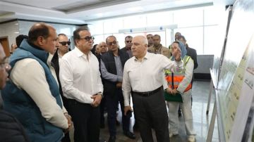 وزير الصحة يتفقد مجمع المعامل المركزية بـ بدر ومستشفى العبور