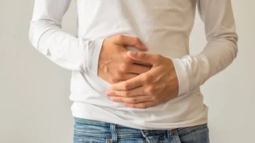 انتفاخ المعدة.. أسبابه وطرق العلاج انتفاخ المعدة.. أسبابه وطرق العلاج