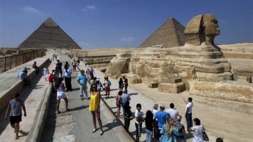 مفاجأة قوية.. السائحون أنفسهم يروجون لمصر عالميا فيديو