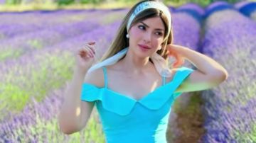 ميرنا جميل تخطف الأنظار في أحدث ظهور .. شاهد ميرنا جميل تخطف الأنظار في أحدث ظهور .. شاهد